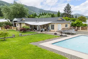 190 Walnut St, Myrtle Creek, OR 97457 - Photo 2