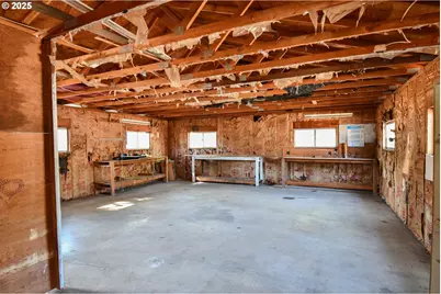 4913 Melody Ln, Roseburg, OR 97471 - Photo 20