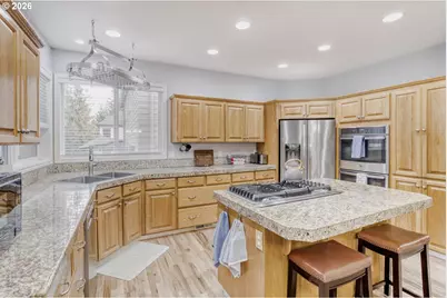 14737 SW Fern St, Portland, OR 97223 - Photo 12