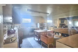 33043 Nesika Rd, Gold Beach, OR 97444 - Photo 16