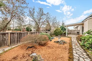 1493 Adelman Loop, Eugene, OR 97402 - Photo 38