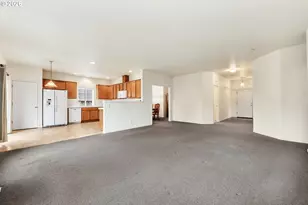 1493 Adelman Loop, Eugene, OR 97402 - Photo 6