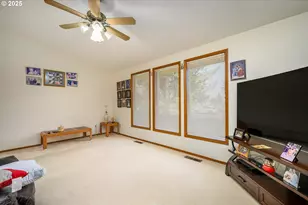 1400 NE 19th St, McMinnville, OR 97128 - Photo 8