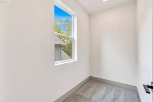 3944 SE Ivon St, Portland, OR 97202 - Photo 14
