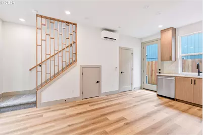 3944 SE Ivon St, Portland, OR 97202 - Photo 6