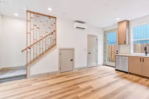 3944 SE Ivon St, Portland, OR 97202 - Photo 6