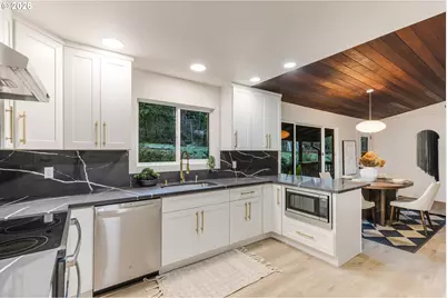 21912 NE 68th St, Vancouver, WA 98682 - Photo 16