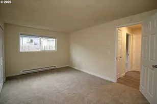 8924 SE Ellis St, Portland, OR 97266 - Photo 16