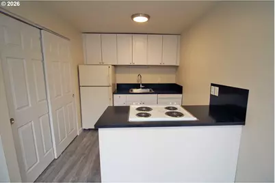 8924 SE Ellis St, Portland, OR 97266 - Photo 14