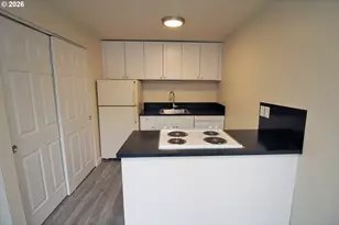 8924 SE Ellis St, Portland, OR 97266 - Photo 14
