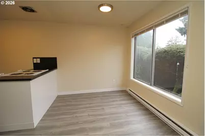 8924 SE Ellis St, Portland, OR 97266 - Photo 10