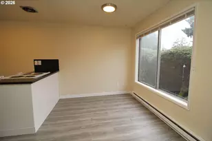 8924 SE Ellis St, Portland, OR 97266 - Photo 10