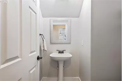 34826 Edna Barr Ln, Saint Helens, OR 97051 - Photo 16