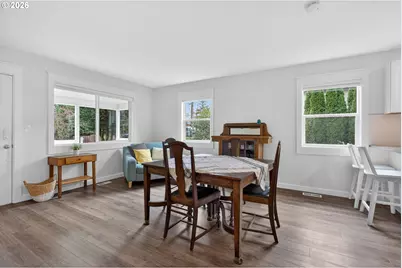 8015 SW 36th Ave, Portland, OR 97219 - Photo 4