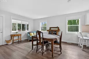 8015 SW 36th Ave, Portland, OR 97219 - Photo 4