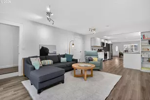 8015 SW 36th Ave, Portland, OR 97219 - Photo 12