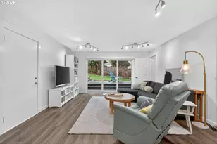 8015 SW 36th Ave, Portland, OR 97219 - Photo 14