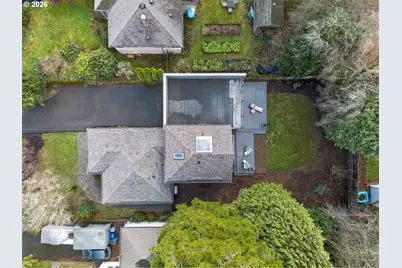 8015 SW 36th Ave, Portland, OR 97219 - Photo 38