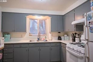 1202 Leo St, Keizer, OR 97303 - Photo 18