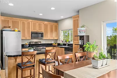 1170 SW 170th Ave #201, Beaverton, OR 97003 - Photo 14