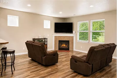 5739 Avalon Aly, Eugene, OR 97402 - Photo 8
