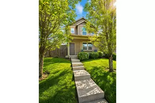 5739 Avalon Alley, Eugene, OR 97402 - Photo 2