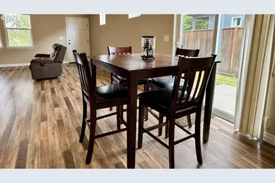 5739 Avalon Aly, Eugene, OR 97402 - Photo 12