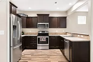 5739 Avalon Alley, Eugene, OR 97402 - Photo 12