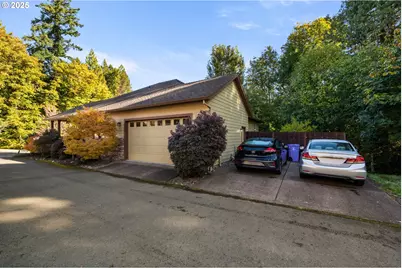 242 SE 29th St, Gresham, OR 97080 - Photo 2