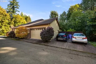 242 SE 29th St, Gresham, OR 97080 - Photo 2