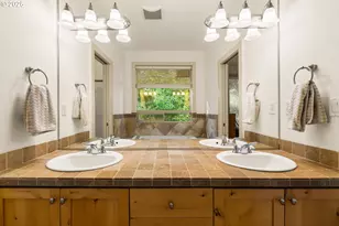 242 SE 29th St, Gresham, OR 97080 - Photo 26