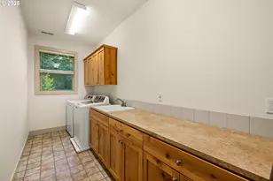 242 SE 29th St, Gresham, OR 97080 - Photo 30