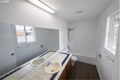 1270 W Hartley Ave, Hermiston, OR 97838 - Photo 16