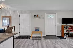 1302 SW 63rd St, Lincoln City, OR 97367 - Photo 8