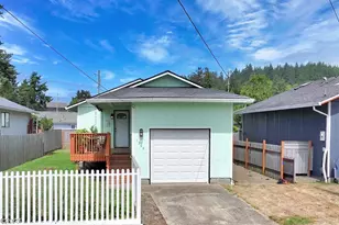 1302 SW 63rd St, Lincoln City, OR 97367 - Photo 4