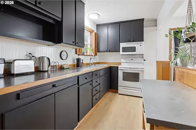 1636 SE 148th Ave, Portland, OR 97233 - Photo 14