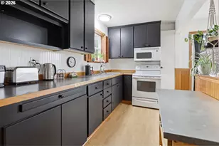 1636 SE 148th Ave, Portland, OR 97233 - Photo 14