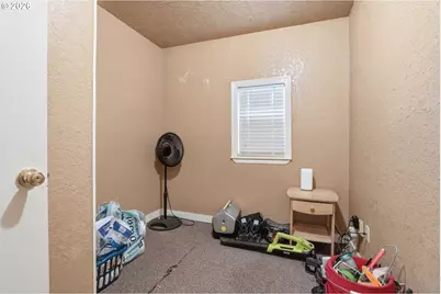1636 SE 148th Ave, Portland, OR 97233 - Photo 16