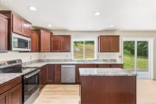 163 Cedar Falls Dr, Kelso, WA 98626 - Photo 8