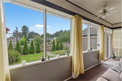 1475 Sherman Ave, North Bend, OR 97459 - Photo 10