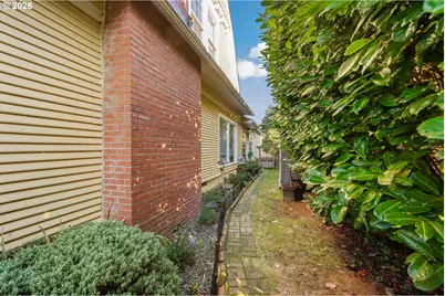 1475 Sherman Ave, North Bend, OR 97459 - Photo 4