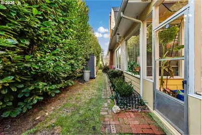 1475 Sherman Ave, North Bend, OR 97459 - Photo 6