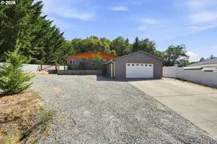 224 Aker Dr, Myrtle Creek, OR 97457 - Photo 36