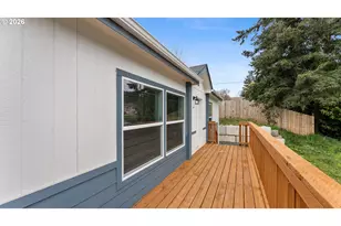 380 E 6th St, Coquille, OR 97423 - Photo 1