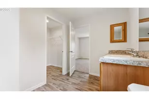 380 E 6th St, Coquille, OR 97423 - Photo 10