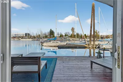 173 NE Bridgeton Rd #14, Portland, OR 97211 - Photo 14