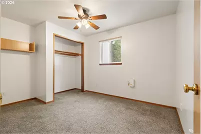 17123 SE Rhone St, Portland, OR 97236 - Photo 24