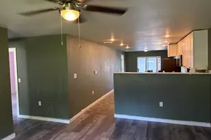 440 Mont St, Canyonville, OR 97417 - Photo 2