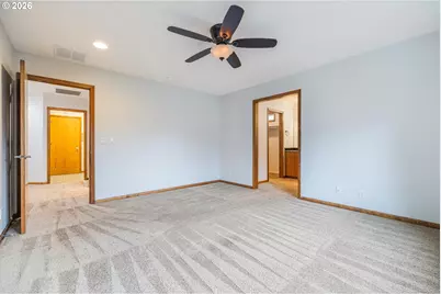 387 NE 15th Ct, Hillsboro, OR 97124 - Photo 18