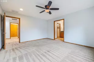 387 NE 15th Ct, Hillsboro, OR 97124 - Photo 18